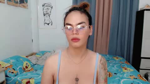 Im val online show from April 12, 2:22 pm