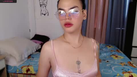 Im val online show from May 15, 12:39 am