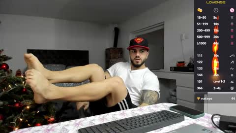 supermanboyxxl online show from December 4, 7:28 am