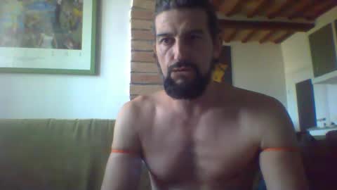 Snapshot of supertrampo3 chatting on May 3, 2:01 pm supertrampo3 online show from May 3, 2:01 pm