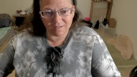 Snapshot of supervagtastic chatting on June 6, 11:15 am Supervagtastic online show from June 6, 11:15 am