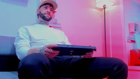 supreme_alpha_ online show from November 22, 4:55 am