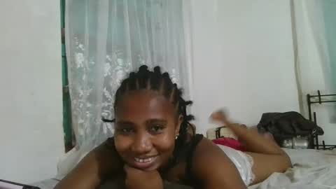 surbelle online show from February 24, 7:01 pm