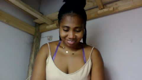 Snapshot of surbelle chatting on July 14, 10:32 am surbelle online show from July 14, 10:32 am