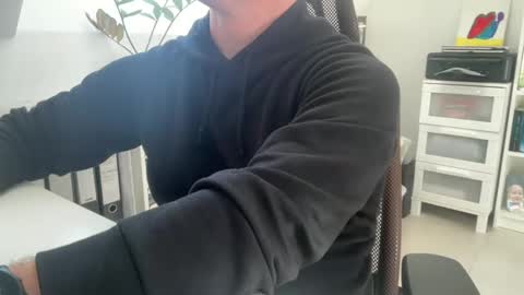 Snapshot of surfstar81 chatting on December 15, 12:09 pm surfstar81 online show from December 15, 12:09 pm