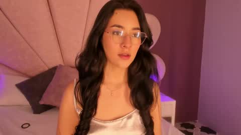 Susann online show from February 10, 10:40 pm