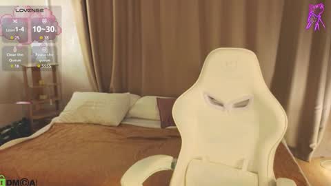 Annie online show from February 24, 1:47 am