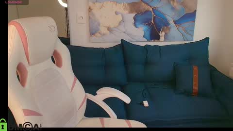 Snapshot of susan_backer chatting on March 1, 7:27 pm Susan online show from March 1, 7:27 pm