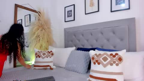 susana online show from April 15, 3:08 pm