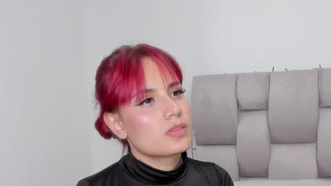 Susan online show from March 7, 2:25 am