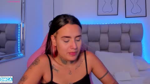 Susan online show from February 26, 8:52 pm