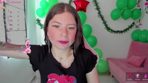 Snapshot of susana_garciaa chatting on December 12, 3:37 pm  Susana   ig susanna garcia23 online show from December 12, 3:37 pm