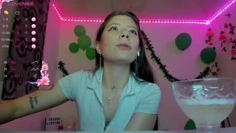 Snapshot of susana_garciaa chatting on December 22, 1:34 am  Susana   ig susanna garcia23 online show from December 22, 1:34 am