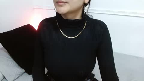 Snapshot of susana_hank chatting on December 23, 3:44 pm susana online show from December 23, 3:44 pm