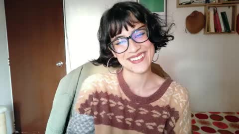 Snapshot of susana_w chatting on April 20, 10:22 pm susana_w online show from April 20, 10:22 pm