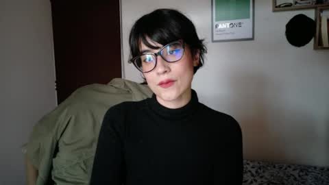 Snapshot of susana_w chatting on May 18, 8:47 pm susana_w online show from May 18, 8:47 pm