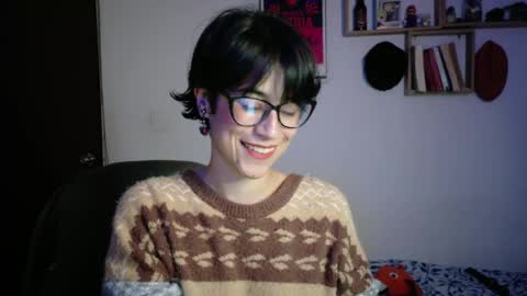 Snapshot of susana_w chatting on May 22, 12:29 am susana_w online show from May 22, 12:29 am