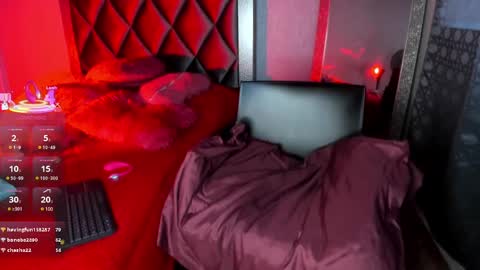 Susana W online show from March 8, 6:05 pm