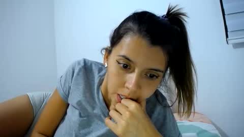Snapshot of susanaduncann chatting on June 1, 2:13 am Susana online show from June 1, 2:13 am