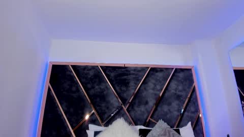 susanahenao online show from March 5, 5:29 pm