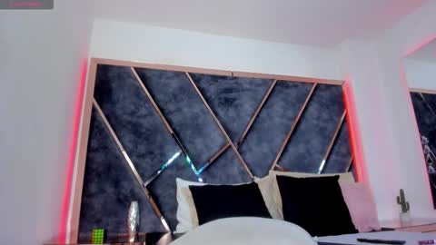 susanahenao online show from September 13, 5:24 pm