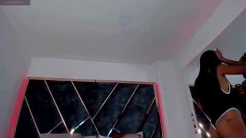 susanahenao online show from October 3, 7:33 pm