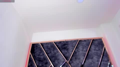 susanahenao online show from April 15, 6:26 pm