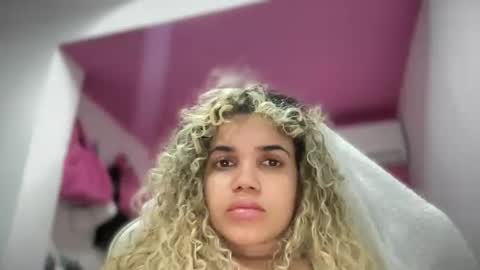 Snapshot of susandolls_ chatting on January 5, 6:44 pm susan online show from January 5, 6:44 pm