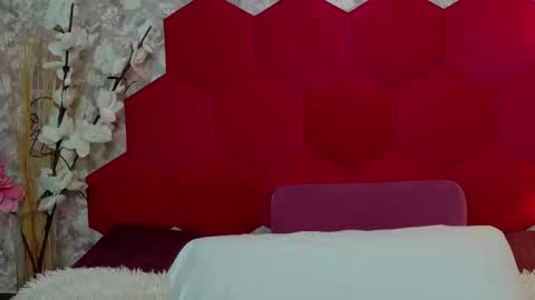 Susane Nori online show from April 8, 4:56 am