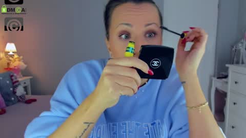 SusanJewel online show from December 6, 7:43 am