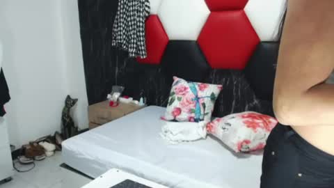 Snapshot of susanleroy chatting on December 14, 3:51 am susanleroy online show from December 14, 3:51 am