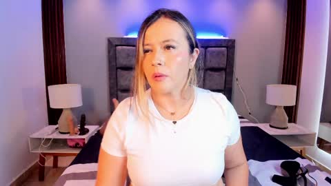 Snapshot of susann_ross chatting on May 5, 10:45 am Susan Everyday From 0530 to 1430 Col Time online show from May 5, 10:45 am
