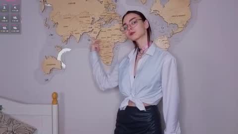 susannahtrojahn online show from February 13, 3:41 pm