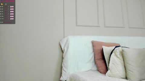 Snapshot of susannewolf_ chatting on December 19, 10:42 pm Amelia online show from December 19, 10:42 pm