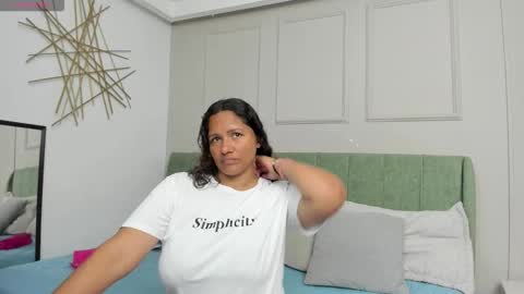 Snapshot of susannewolf_ chatting on November 10, 12:26 pm Amelia online show from November 10, 12:26 pm