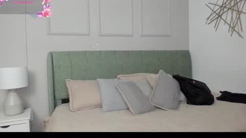 Amelia  online show from March 27, 12:16 pm