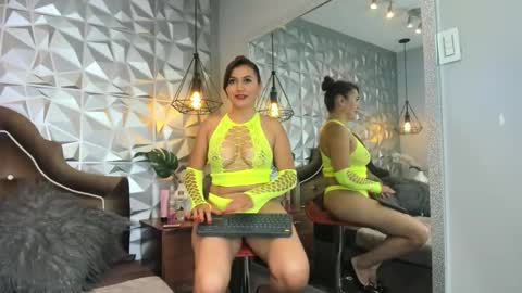 susanslim online show from November 25, 3:56 pm