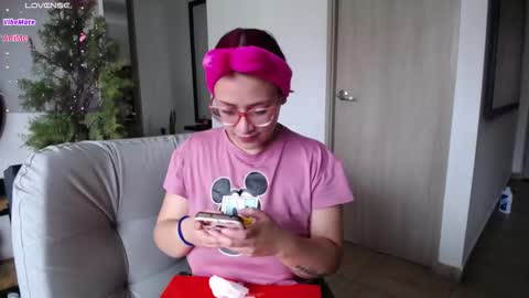 Susan online show from January 11, 7:41 pm