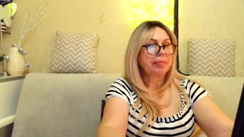 SusiexNoreen online show from March 15, 2:12 pm