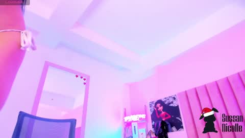 Sussan Nicole  online show from December 7, 2:46 pm