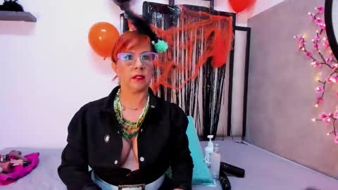 sussanmilf  online show from October 31, 11:11 am