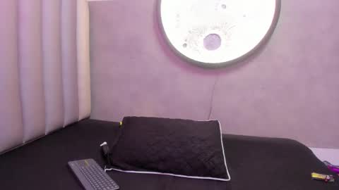 Snapshot of sussanmilf_ chatting on March 12, 10:54 am sussanmilf online show from March 12, 10:54 am