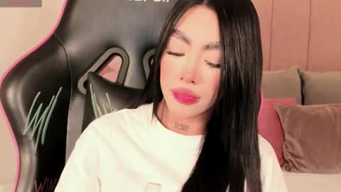 Sussie Tompsom online show from February 23, 5:10 pm