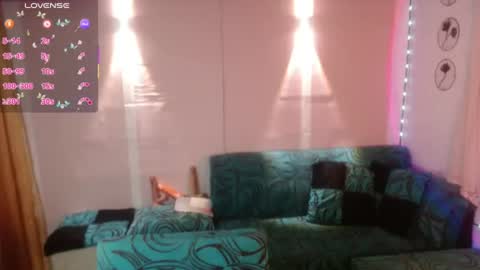 Snapshot of sussy_222 chatting on July 15, 9:25 am susy online show from July 15, 9:25 am