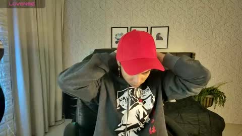 Snapshot of sussy__stone chatting on January 15, 1:09 pm online show from January 15, 1:09 pm