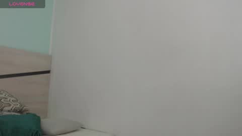 sussy leon online show from December 19, 7:07 pm