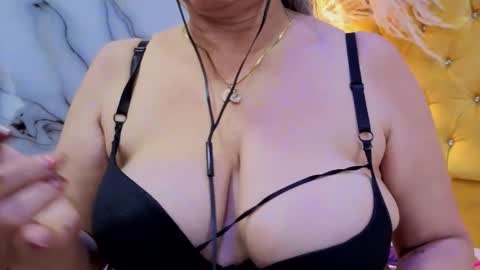 Sussy  online show from February 22, 10:14 am