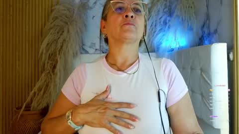 Sussy  online show from May 19, 3:46 am