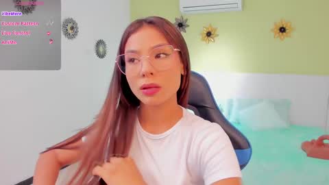 sussy_sweet4u online show from January 31, 9:37 am