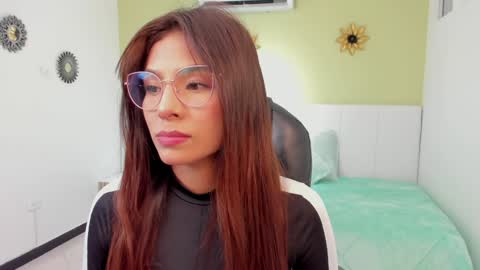 sussy_sweet4u online show from February 2, 7:52 am